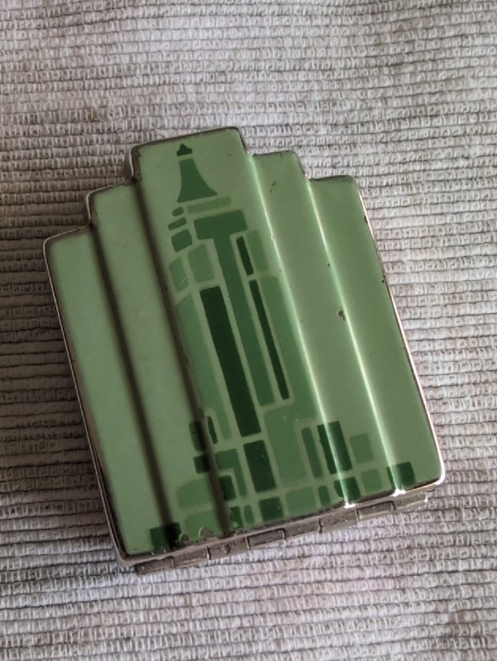 1930's Vintage Green Art Deco Enamel Compact Mirror - Empire State Building